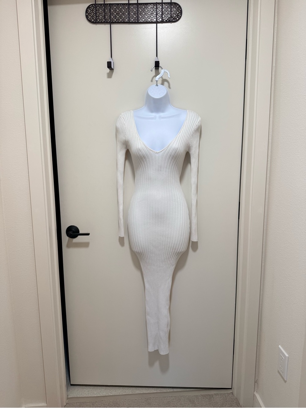 Slim Ribbed Long Sleeve V-Neck Midi Dress in Cream